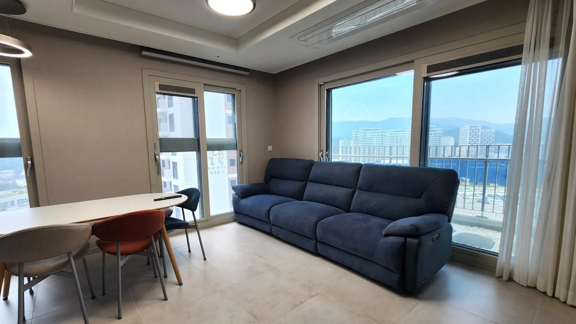 Soyou Osiria Residence Busan Aparthotel